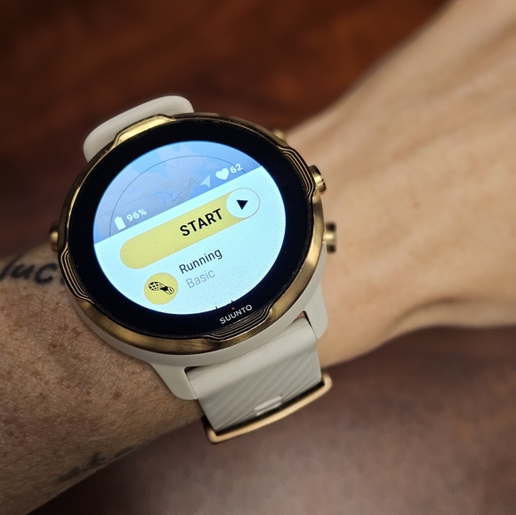 Suunto 7 Sport Smartwatch - Picture 4 of 11